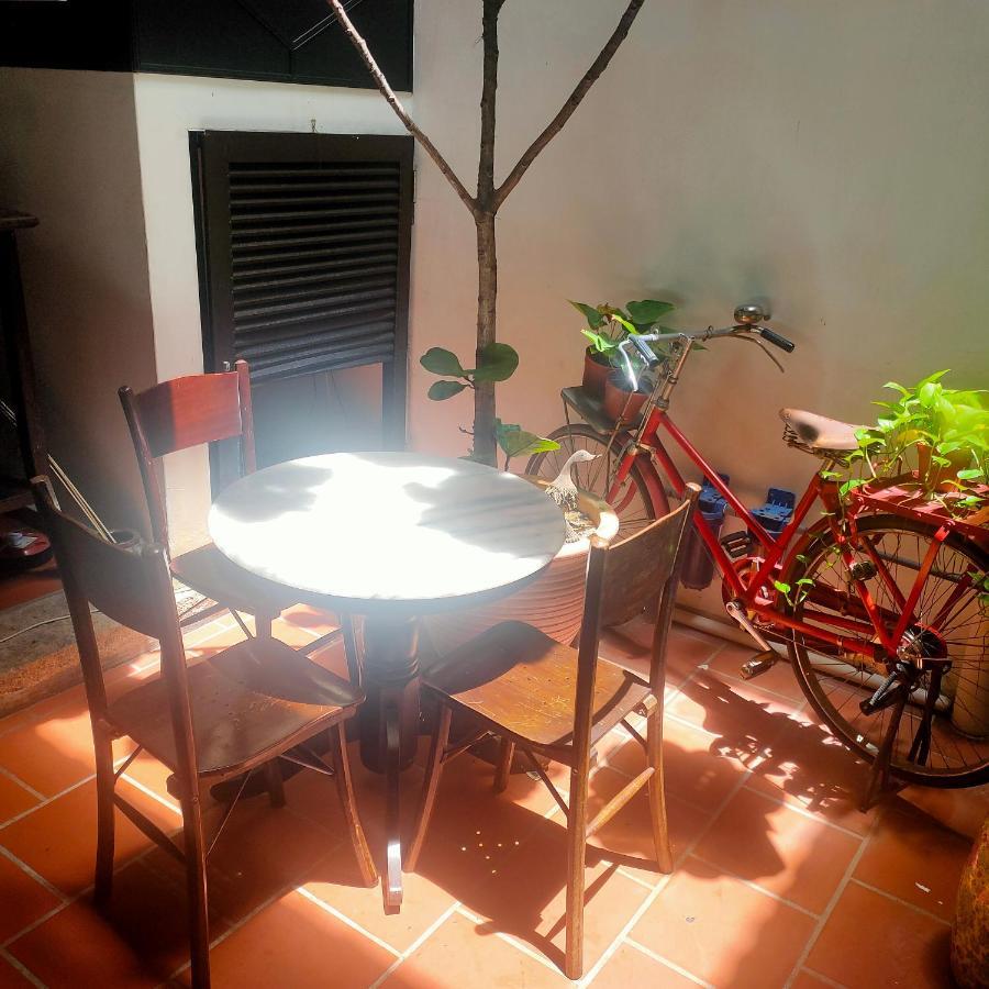 ملقا Colin'S Place المظهر الخارجي الصورة